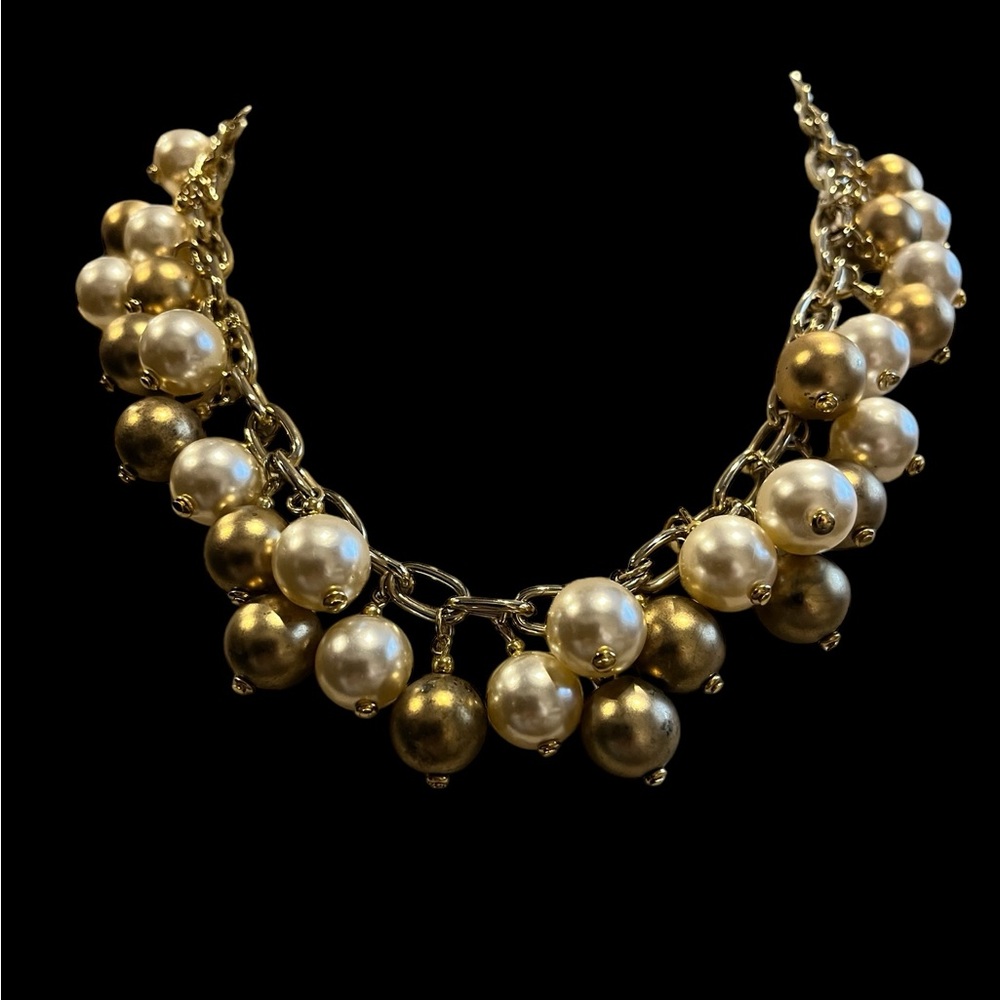 Vintage 2 Tone pearl beaded necklace in gold tone - Picture 2 of 10